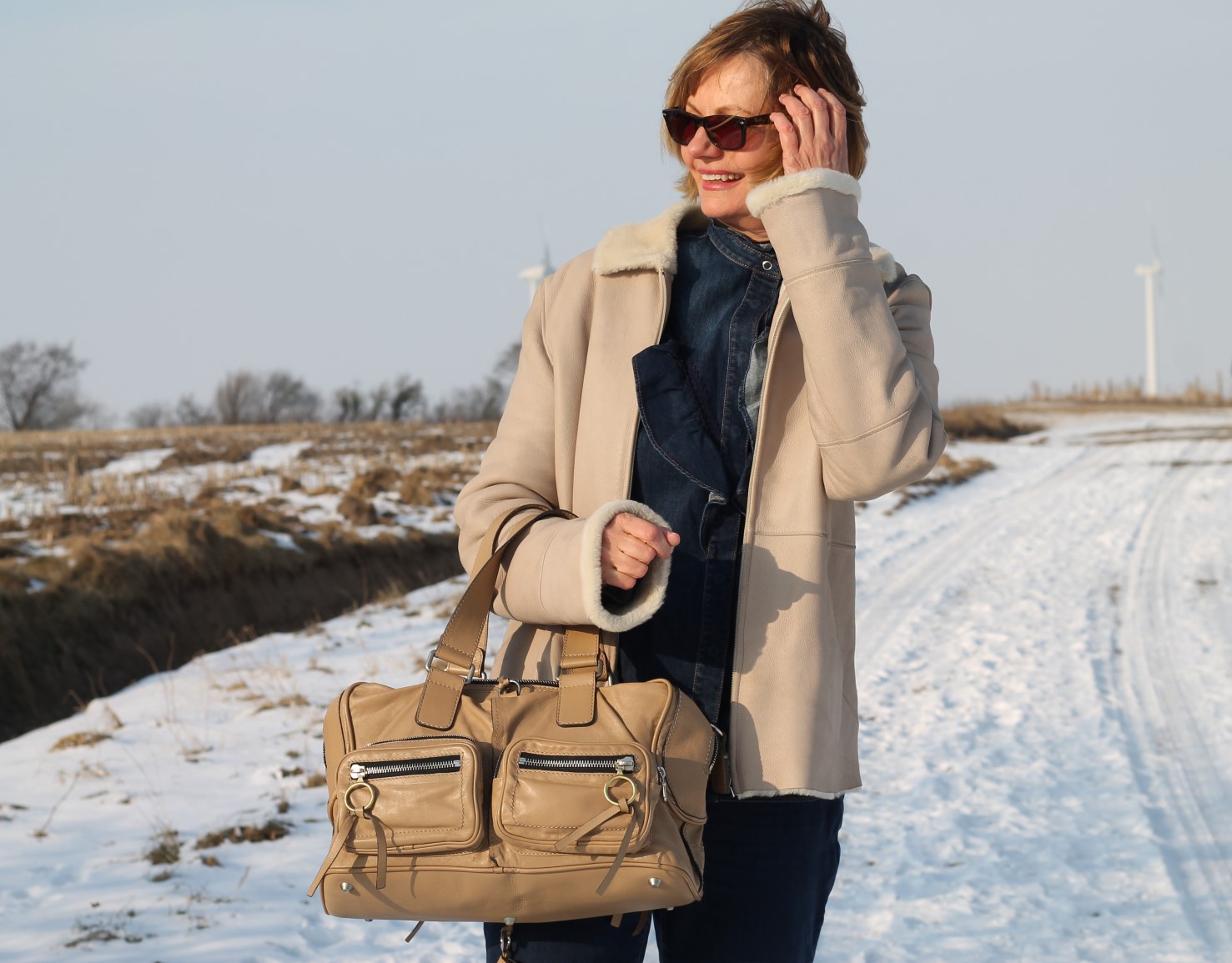 nordfriesland outfit im schnee lammfell